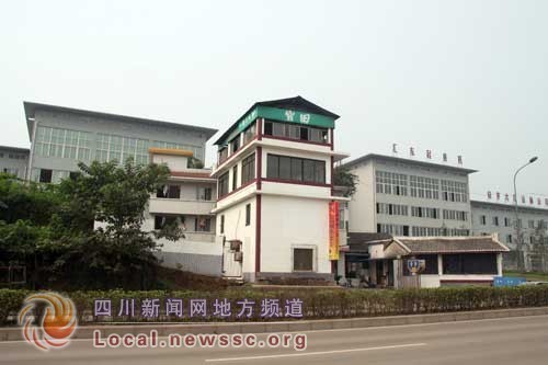 省道305線綠化帶、工業(yè)園區(qū)綠地被違法建筑非法侵占
