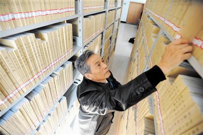 青島7旬老人創(chuàng)世界紀(jì)錄 成為服務(wù)時間最長老年義工
