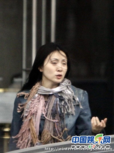 小陶虹素顏臃腫似大媽 昔日清純青澀照對(duì)比鮮明