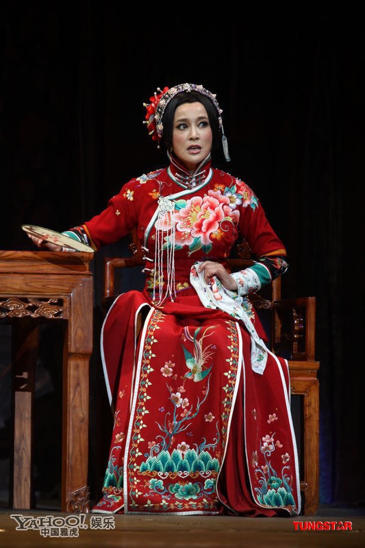 劉曉慶挑戰(zhàn)舞臺(tái)劇 容顏不老飾演賽金花