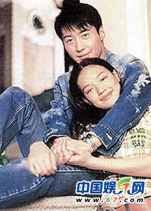 黎明離婚后首現(xiàn)身 粉絲怒罵樂基兒：應拿去喂豬