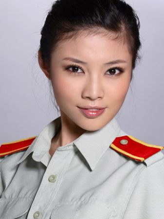 新一代軍藝?；ūP點:殷桃姚琳娜成美女代表