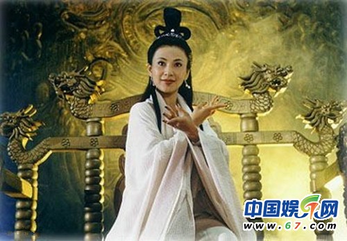 那些演過(guò)女?huà)z的女星:何琳孫菲菲驚艷米雪雷人