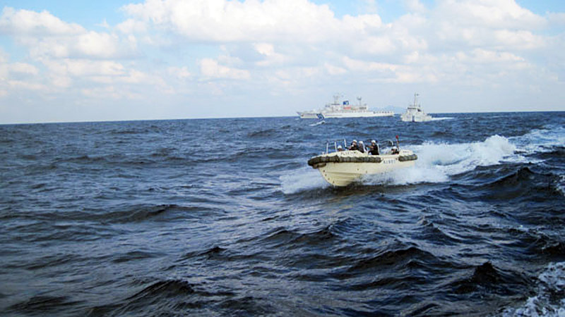 青島人駕青島號(hào)抵釣魚(yú)島海域 遭日艦機(jī)包夾