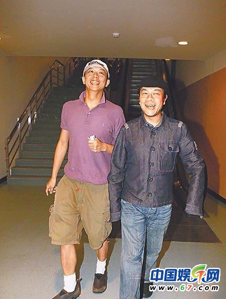 揭基情年代公開(kāi)出柜20大男星 蘭伯特曾與張瑋同臺(tái)飆歌