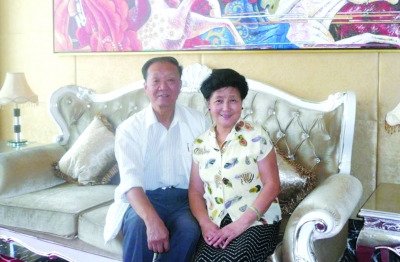 2012年國慶的照片，母親依然有氣質(zhì)
