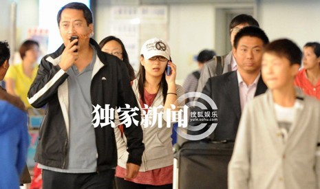 陳好戴口罩素顏現(xiàn)身 身形臃腫萬(wàn)人迷身材不見(jiàn)