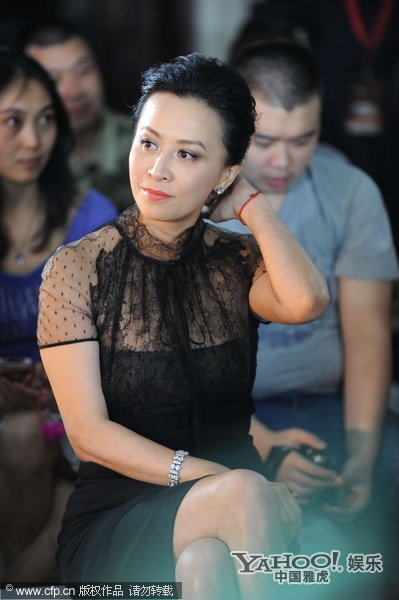 偏愛(ài)透視的女星 內(nèi)衣乍隱乍現(xiàn)