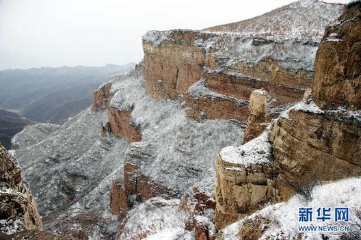 #（社會(huì)）（3）寒潮侵襲北方大部 多地現(xiàn)大范圍降溫雨雪天氣