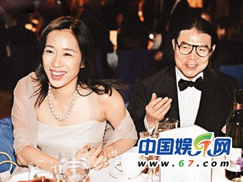 霍啟剛家族三代豪門(mén)婚姻曝光 郭晶晶肉麻示愛(ài)(組圖)