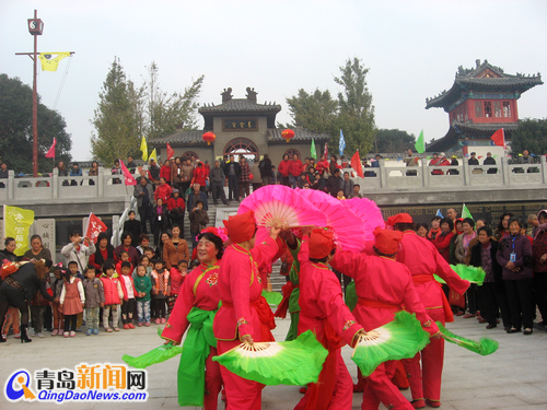 紅島青云宮廟會(huì)一天引客上萬(wàn)人 小吃云集