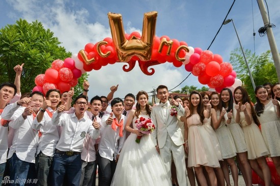 馬來羽毛名將李宗偉大婚 李永波鮑春來陶菲克到場祝賀