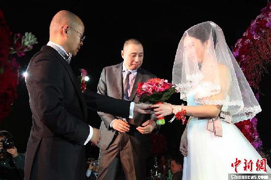 中國(guó)首善為二兒辦奢華婚禮 席開(kāi)95桌