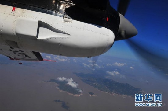 海監(jiān)飛機(jī)飛臨釣魚(yú)島遭日方攔截