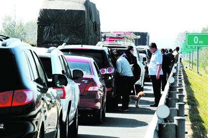 免費高速”？“車在 途”！