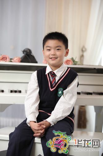 9歲男孩徐毅加入重慶市作協(xié)，成為重慶最年輕的作協(xié)會(huì)員。受訪者供圖 華龍網(wǎng)發(fā)