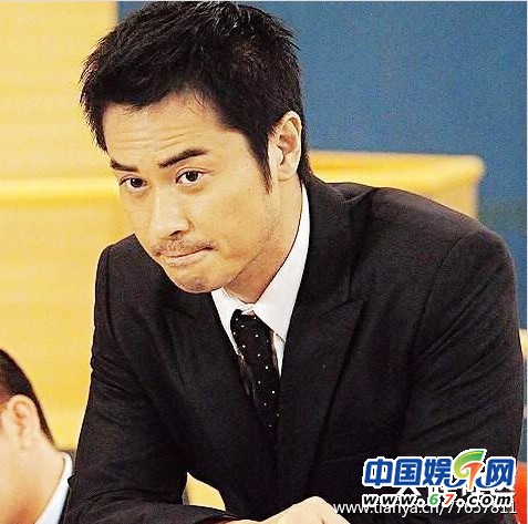 鄭嘉穎唱歌 黃渤教舞蹈 揭一線男星入行真實(shí)身份