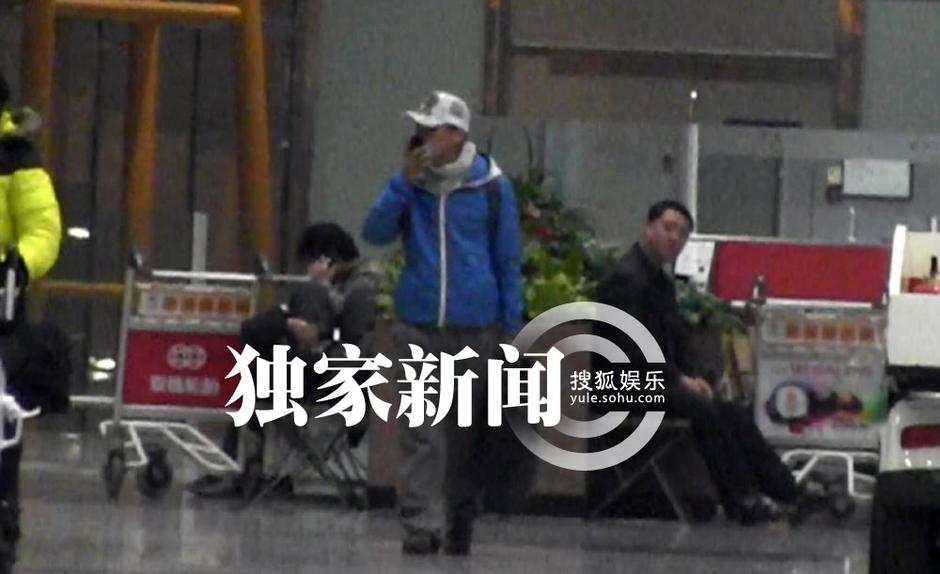 王寶強(qiáng)低調(diào)回京 愛(ài)妻開豪車接機(jī)共返愛(ài)巢