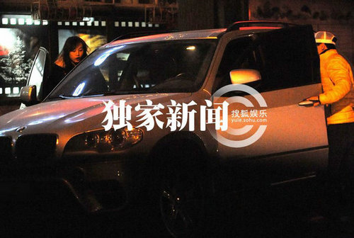 王寶強攜嬌妻吃火鍋解饞