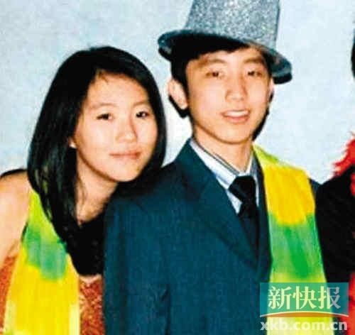 童童與男同學(xué) 合照。