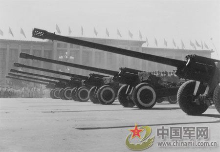 1959年國(guó)慶 逢十大閱兵盛況空前